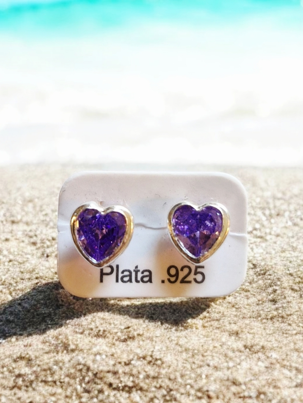 925 sterling silver from Taxco, Mexico.Classic heart-shaped stud earrings